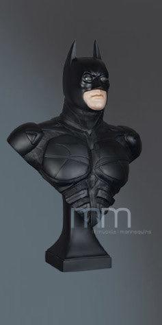 DC Comics: The Dark Knight - Batman Life Sized Bust - Amuzzi