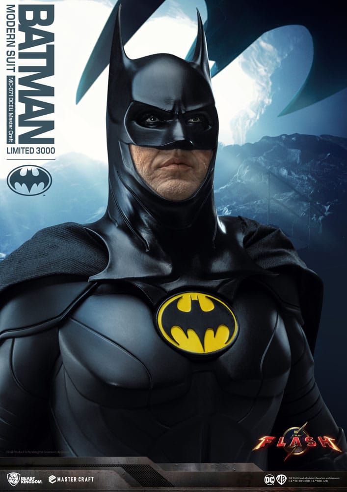 Batman Master Craft Statue Batman Modern Suit 42 cm 4711385243499