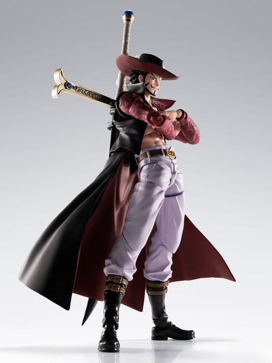 One Piece S.H.Figuarts Action Figure Dracule Mihawk Hawkeye 17 cm       4573102676160