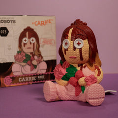 Carrie Vinyl Figure Carrie 13 cm 0818730021406