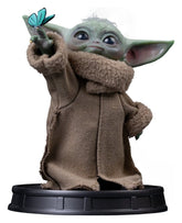 The Mandalorian & Grogu Grogu Collection Statue Grogu Butterfly Wonder 042882336693