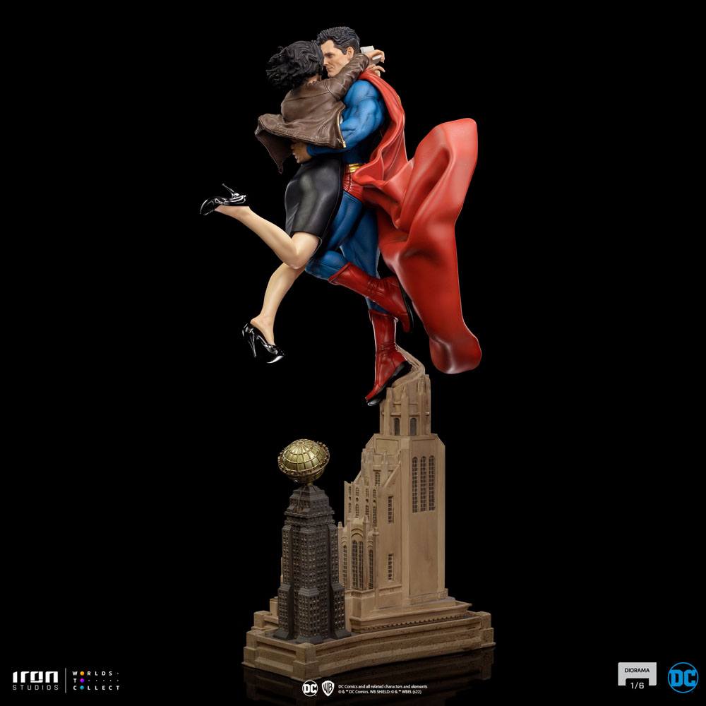 DC Comics Diorama 1/6 Superman & Lois 57 cm 0618231951918