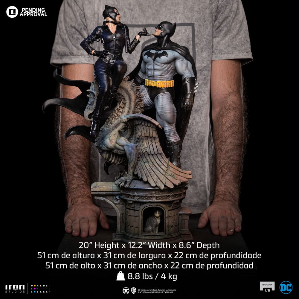 DC Comics Diorama 1/6 Batman & Catwoman 51 cm 0618231955541