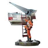Star Wars Premium Format Statue Luke Skywalker & X-Wing: Red Five, Standing By 76 cm 0747720277441
