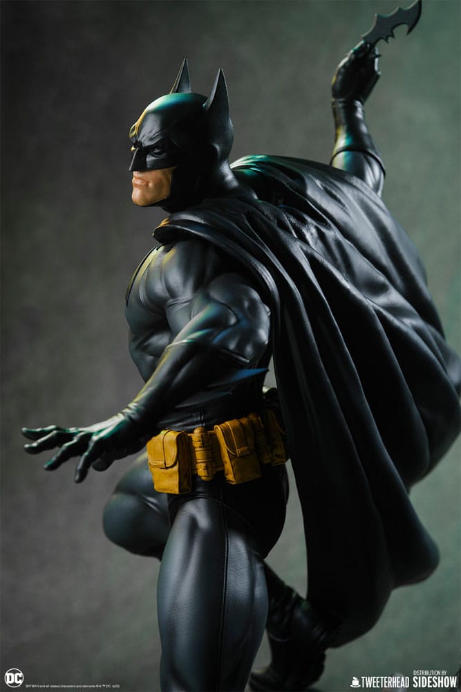 DC Comics Maquette 1/6 Batman (Black and Gray Edition) 50 cm 0051497413699