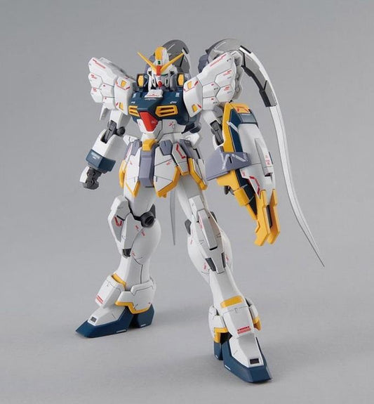  Gundam Wing: Master Grade - Gundam Sandrock EW Version 1:100 Scale Model Kit  4573102630438