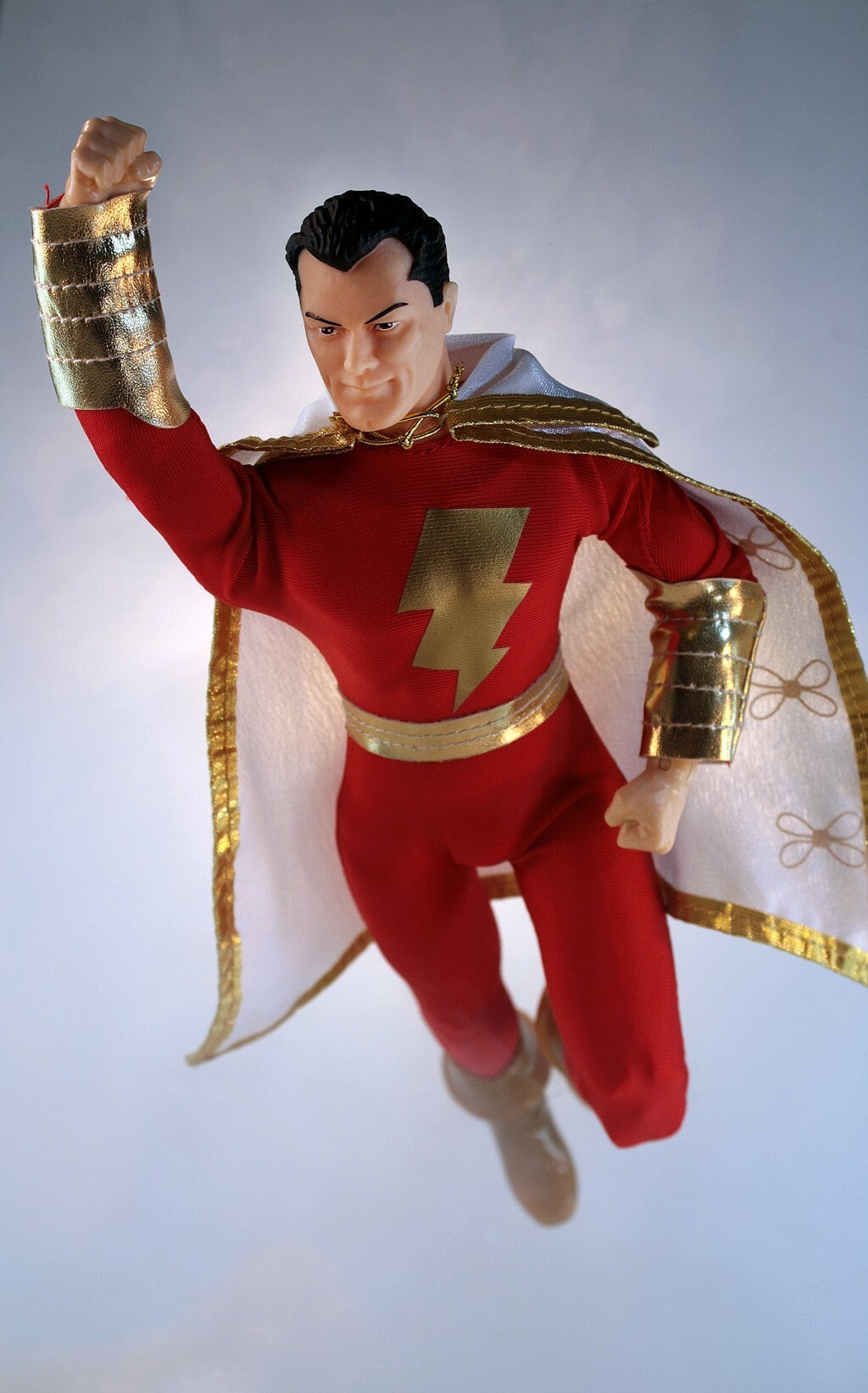 DC Comics: Shazam 14 inch Action Figure  0852404008478