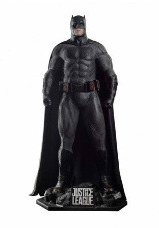  DC Comics: Justice League - Classic Batman Life Sized Statue  1623155030891
