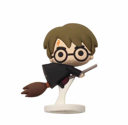  Harry Potter: Rubber Mini Figure - Harry with Black Cape on Nimbus  8435450223099