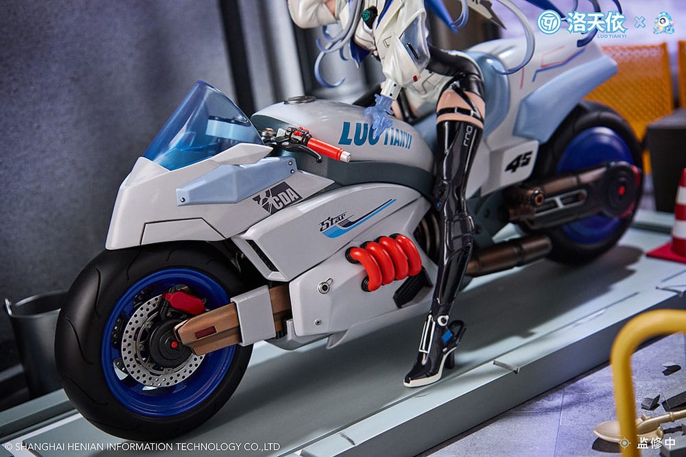Vsinger PVC Statue 1/7 Vsinger Luo Tianyi Retro-Future Storm Driver Ver. 23 cm 6977178990041