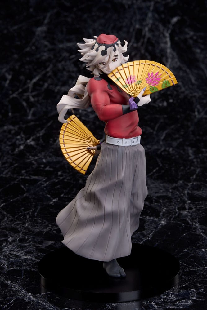 Demon Slayer: Kimetsu no Yaiba PVC Statue Douma 21 cm   4534530604804