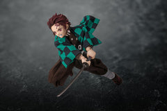 Demon Slayer: Kimetsu no Yaiba Statue 1/6 Tanjiro Kamado 20 cm 4534530711366