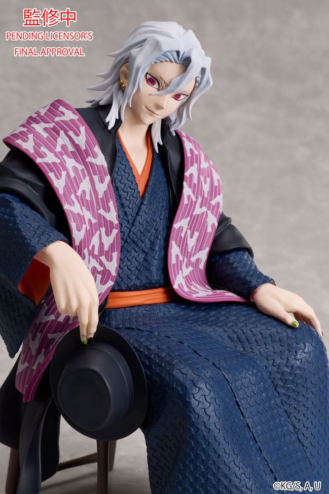 Demon Slayer: Kimetsu no Yaiba Statue Tengen Uzui 17 cm 4534530930811