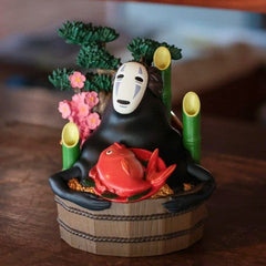 Spirited Away Diorama No Face Golden bucket & bamboos 4990593446506