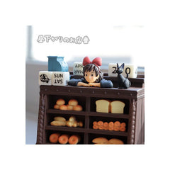 Kiki's Delivery Service Statue Three-wheeler Diorama / Calendar Kiki Salesclerk 11 cm 4990593443697