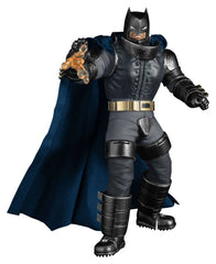 Batman The Dark Knight Returns Dynamic 8ction Heroes Action Figure 1/9 Armored Batman 21 cm 4711203450849