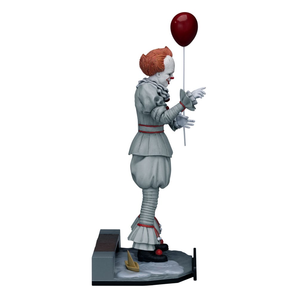 It Chapter Two D-Stage PVC Statue Pennywise 15 cm  4711385258851