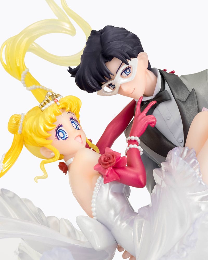 Sailor Moon FiguartsZERO Chouette PVC Statue Usagi & Tuxedo Mask Moonlight Glow Edition 24 cm 4573102686558