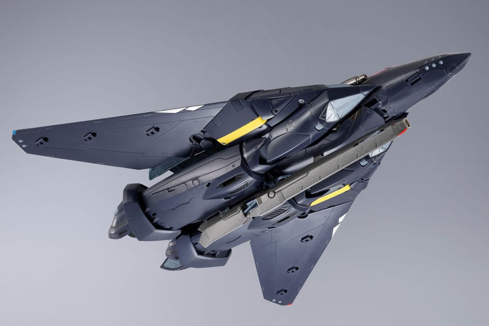 Macross 7 DX Chogokin Action Figure VF-17S Nightmare Stealthvalkyrie (Gamlin Kizaki use) 25 cm 4573102692672