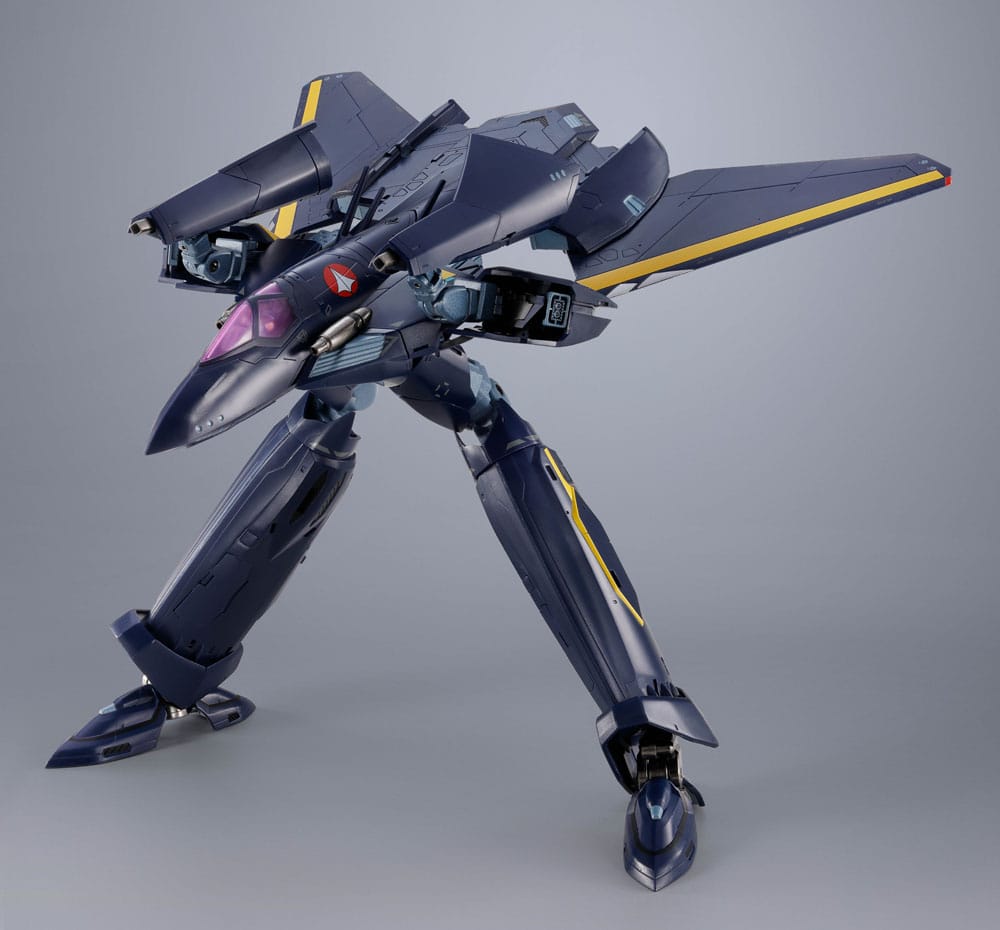 Macross 7 DX Chogokin Action Figure VF-17S Nightmare Stealthvalkyrie (Gamlin Kizaki use) 25 cm 4573102692672