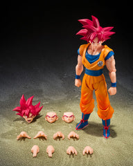 Dragon Ball Super S.H.Figuarts Action Figure Super Saiyan God Son Guko (God Aura) 15 cm        4573102697844