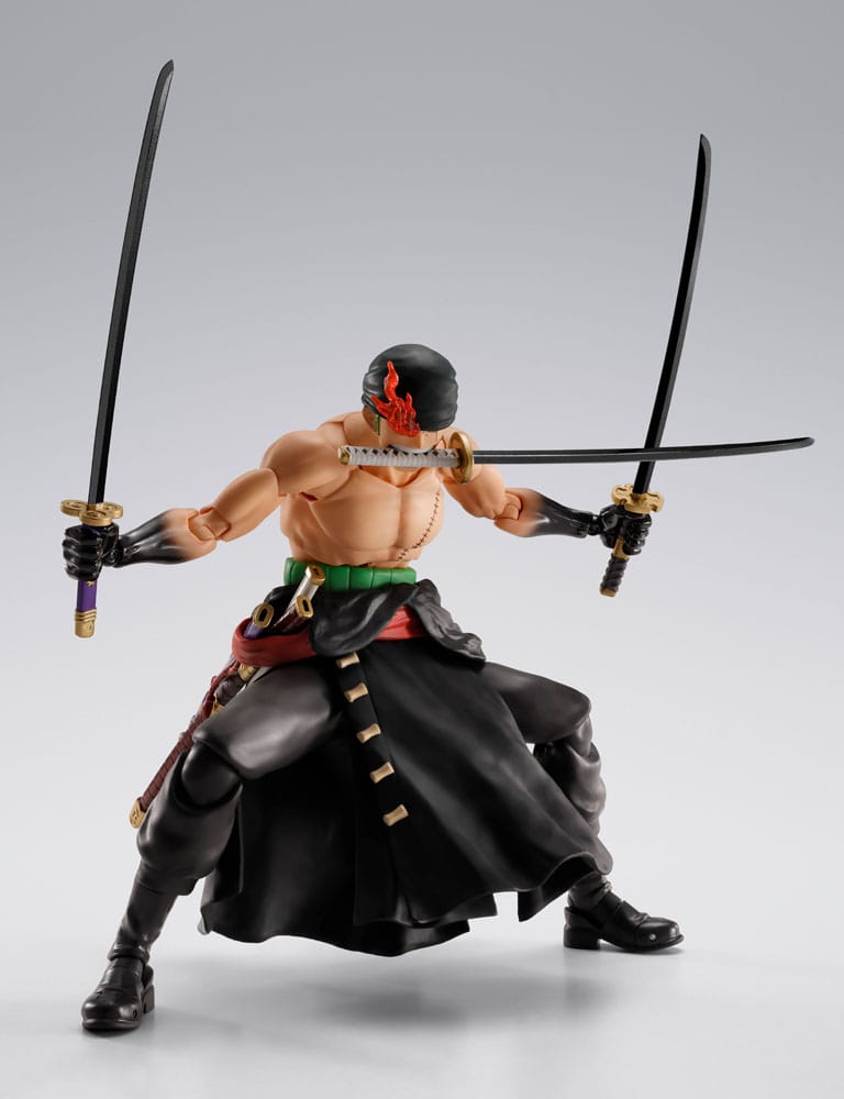 One Piece S.H.Figuarts Action Figure Roronoa Zoro The King of Hell 15 cm  4573102698513