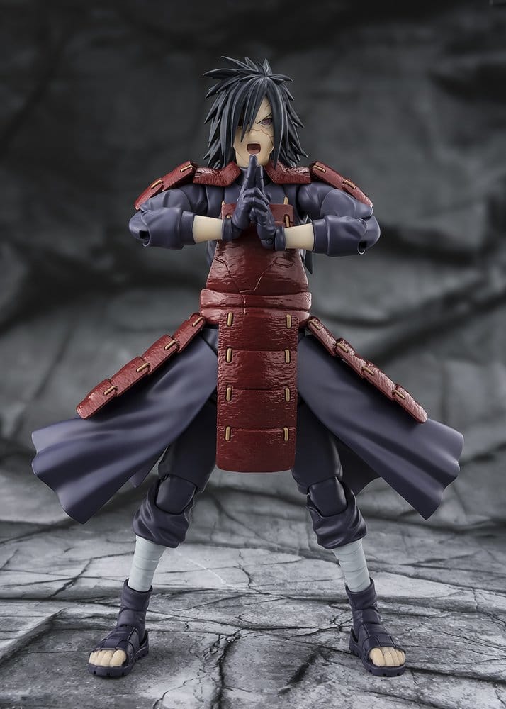 Naruto Shippuden S.H.Figuarts Action Figure Madara Uchiha Legend of Darkness 17 cm     4573102721235