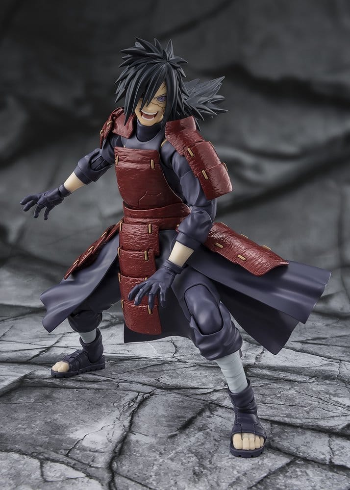 Naruto Shippuden S.H.Figuarts Action Figure Madara Uchiha Legend of Darkness 17 cm     4573102721235