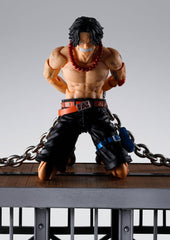 One Piece S.H. Figuarts Actionfigur Portgas D. Ace -Marineford- 16 cmOne Piece S.H. Figuarts Action Figure Portgas D. Ace -Marineford- 16 cmOne Piece figurine S.H. Figuarts Portgas D. Ace -Marineford- 16 cmOne Piece Figura S.H. Figuarts Portgas D. Ace -Ma 4573102721266