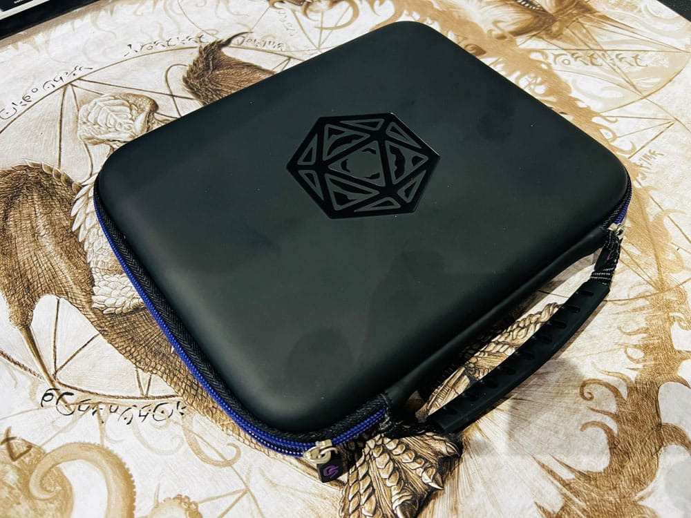 CritStones Dice Case Arcanum Red 8721117603169