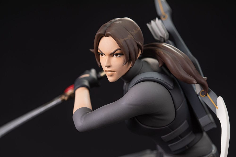 Tomb Raider PVC Statue The Legend of Lara Croft 19 cm    0761568014167