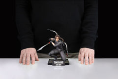 Tomb Raider PVC Statue The Legend of Lara Croft 19 cm    0761568014167