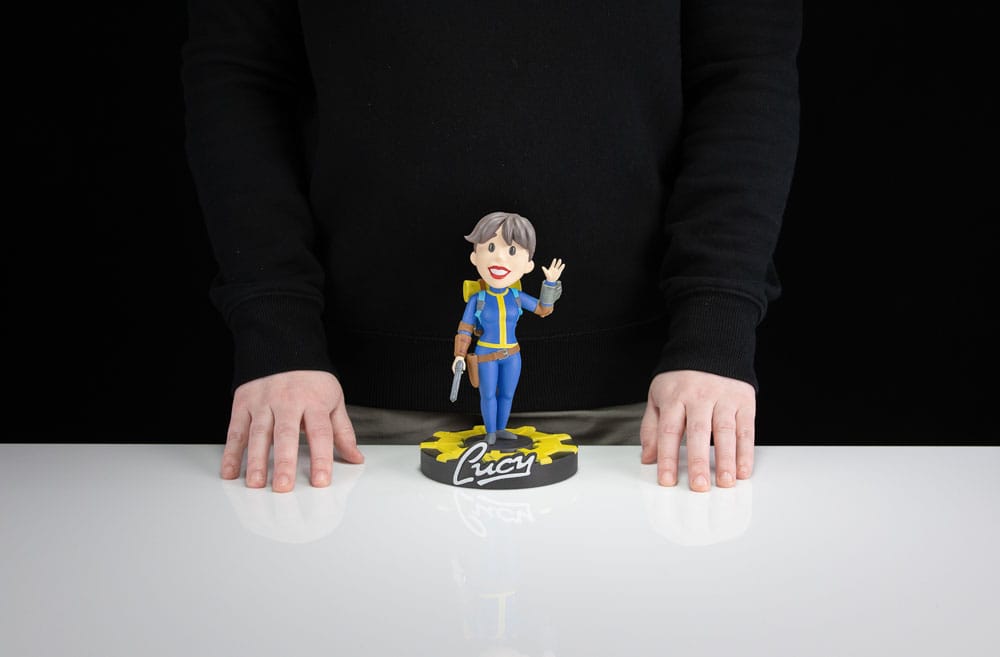 Fallout Vinyl Figure Lucy 20 cm 0761568013269