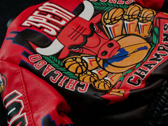 NBA Collection Real Masterpiece Actionfigur 1/6 Michael Jordan Series 2 (Road Jersey Edition) 33 cmNBA Collection figurine Real Masterpiece 1/6 Michael Jordan Series 2 (Road Jersey Edition) 33 cmNBA Collection Figura Real Masterpiece 1/6 Michael Jordan Se 4897020281146