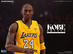 NBA Collection Real Masterpiece Actionfigur 1/6 Kobe Bryant 242010 Limited Edtition 30 cm 4897020281016
