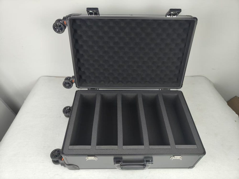 Evoretro Trading Card Luggage Wheeled Case 5-Rows Round Aluminum 56.0 x 35.4 cm 3701492111331
