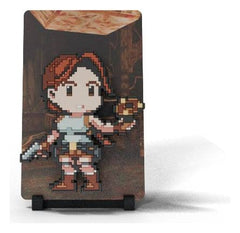 Tomb Raider FiGGYZ Magnet Collectible Lara Croft Holding Scion 11 cm 5061062274797