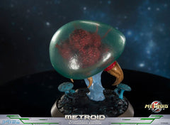 Metroid Prime PVC Figure Metroid (Standard) (Glow in the Dark) 21 cm 5060316628638