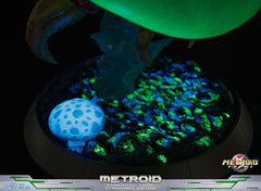 Metroid Prime PVC Figure Metroid (Standard) (Glow in the Dark) 21 cm 5060316628638