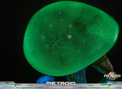 Metroid Prime PVC Figure Metroid (Standard) (Glow in the Dark) 21 cm 5060316628638