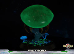 Metroid Prime PVC Figure Metroid (Standard) (Glow in the Dark) 21 cm 5060316628638