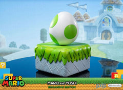 Super Mario Statue Mario & Yoshi 48 cm 5060316622162