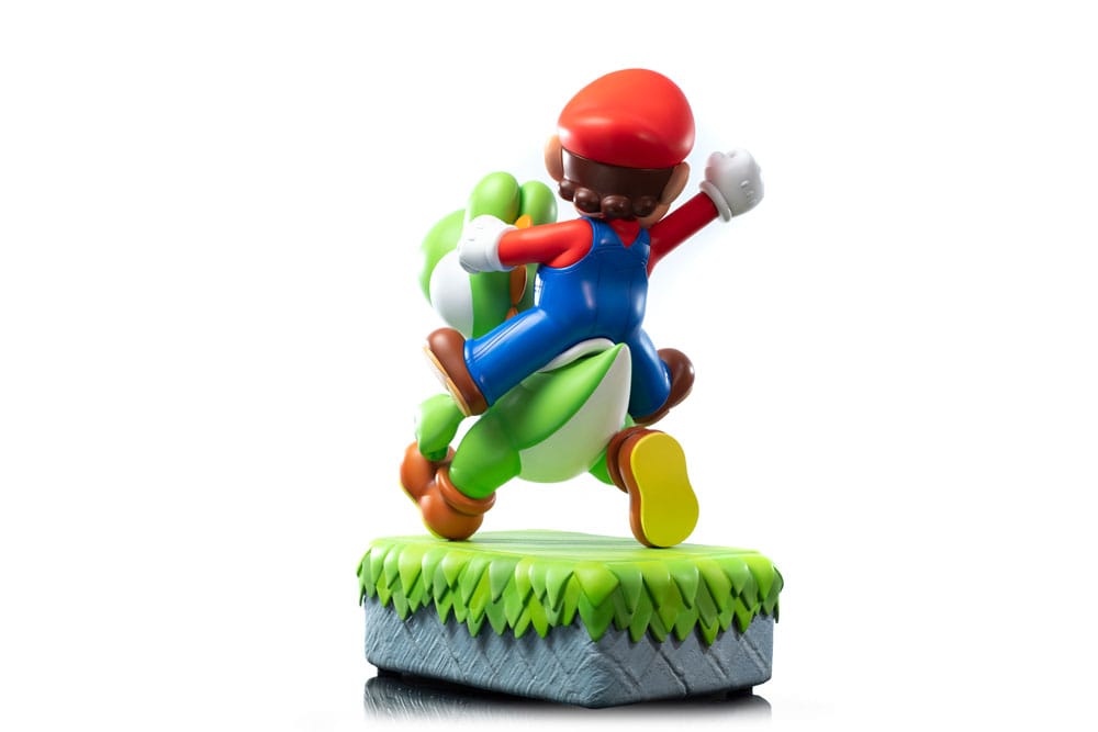Super Mario Statue Mario & Yoshi 48 cm 5060316622155