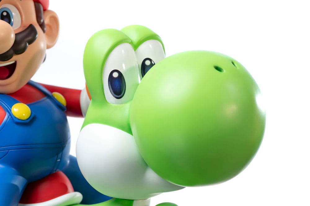 Super Mario Statue Mario & Yoshi 48 cm 5060316622155