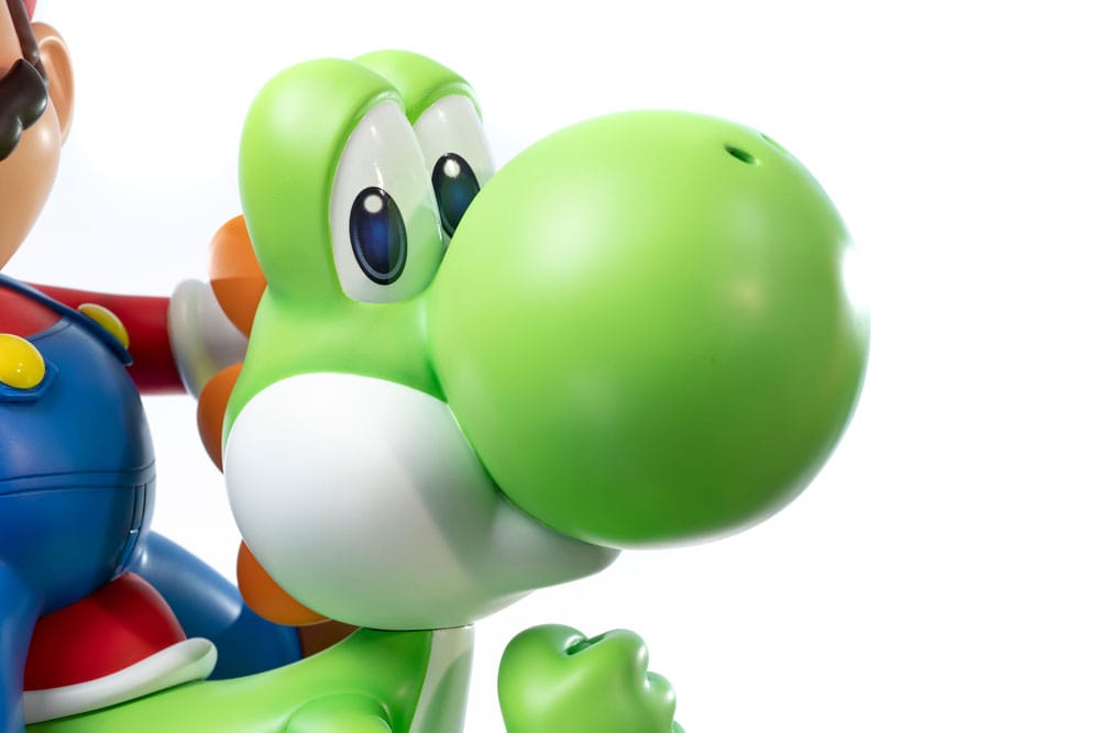Super Mario Statue Mario & Yoshi 48 cm 5060316622155