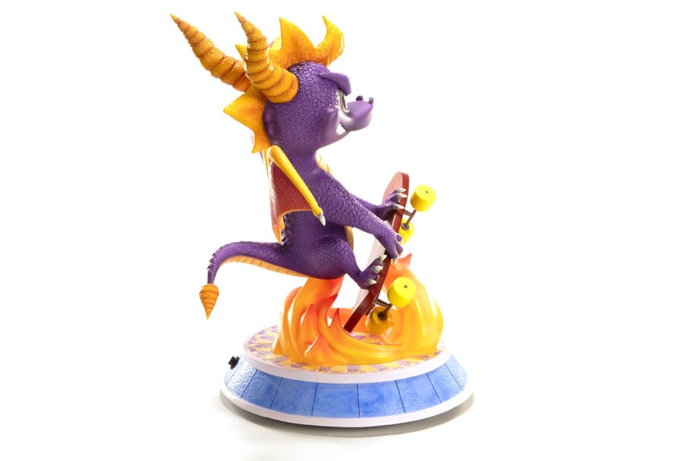 Spyro : Year of the Dragon  PVC Statue Spyro Skateboard 34 cm 5060316627310