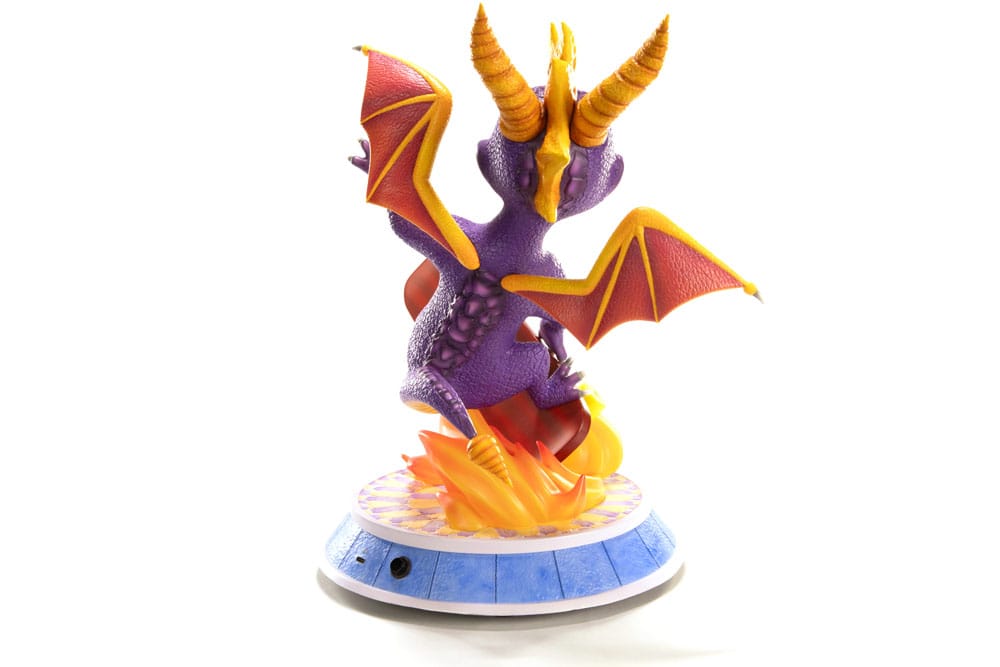 Spyro : Year of the Dragon  PVC Statue Spyro Skateboard 34 cm 5060316627310