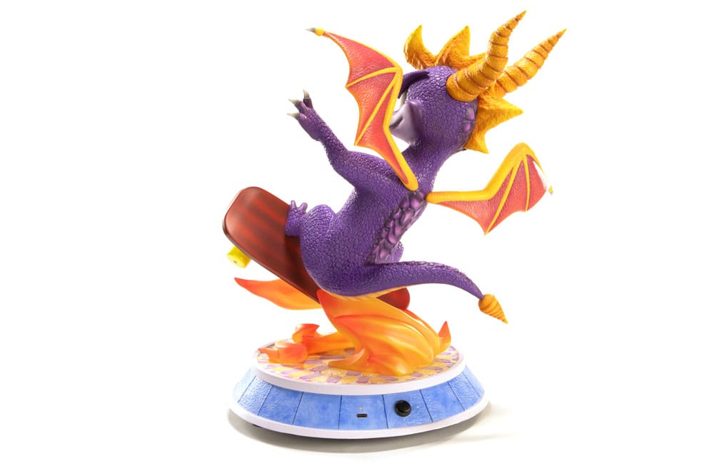 Spyro : Year of the Dragon  PVC Statue Spyro Skateboard 34 cm 5060316627310