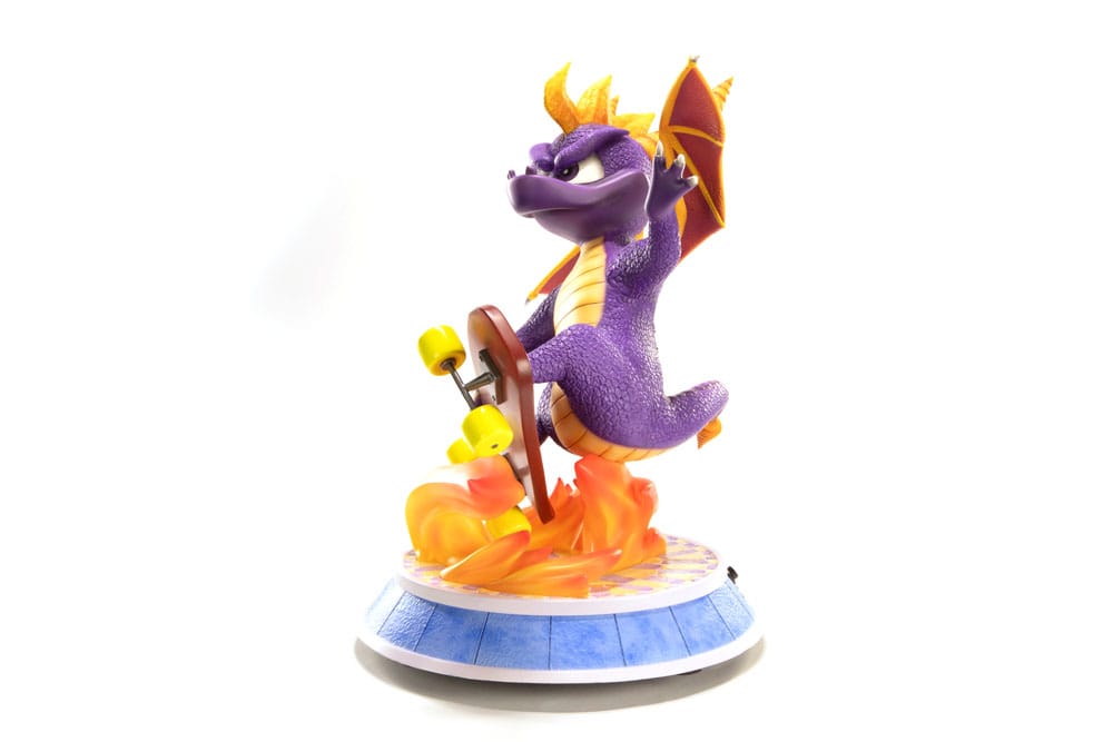 Spyro : Year of the Dragon  PVC Statue Spyro Skateboard 34 cm 5060316627310
