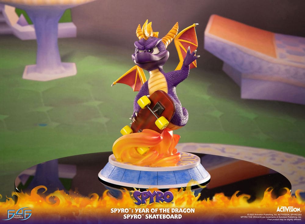 Spyro : Year of the Dragon  PVC Statue Spyro Skateboard 34 cm 5060316627310